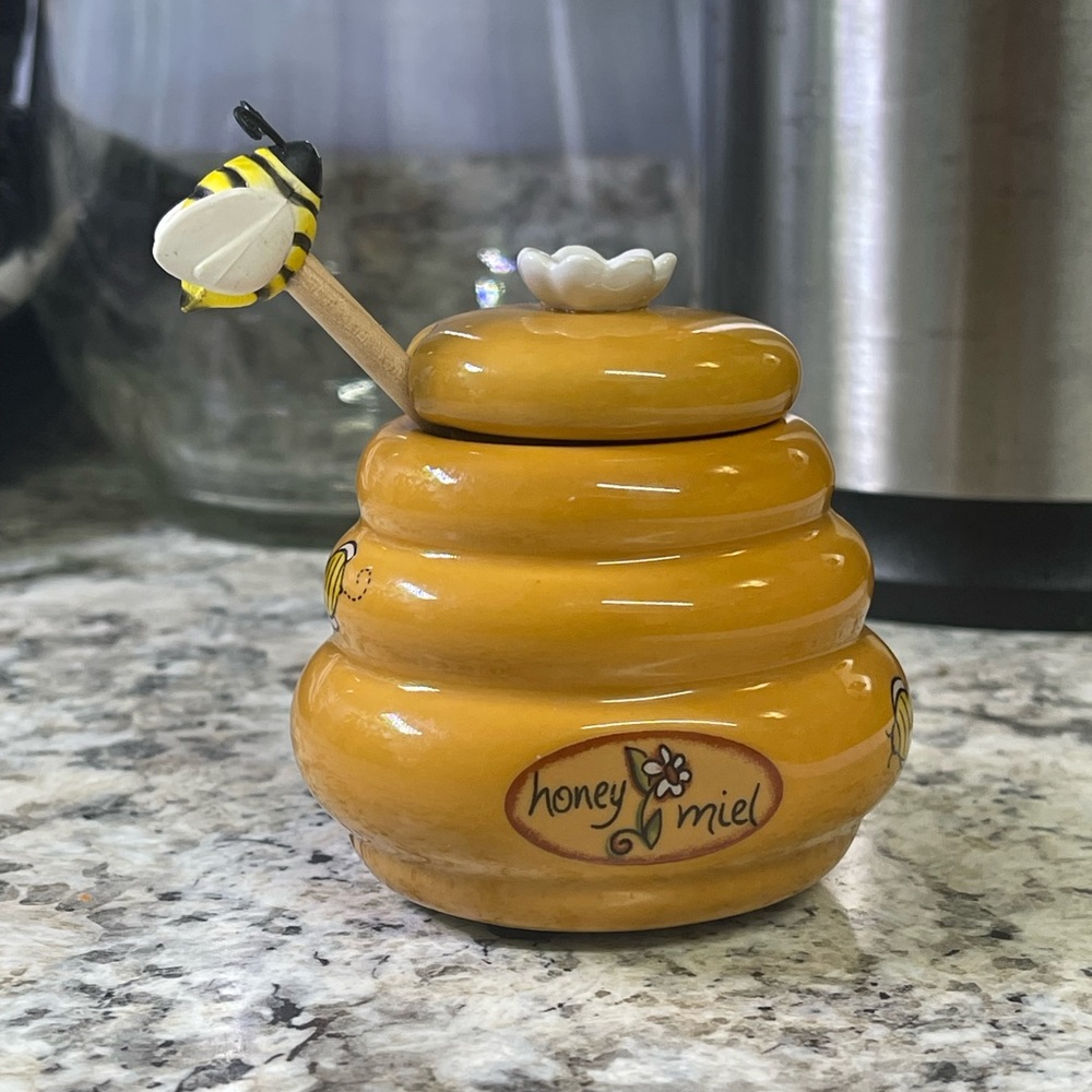 Brand New Honey Pot